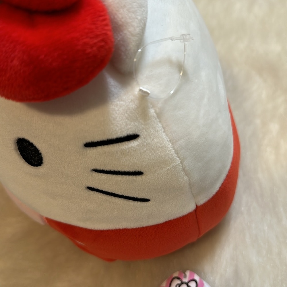 Squishmallow Official Hello Kitty Stuffed Plush Toy Animal. - Picture 9 of 11